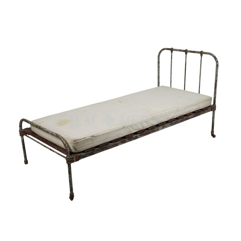 Grey Rusted Bed With Mattress 